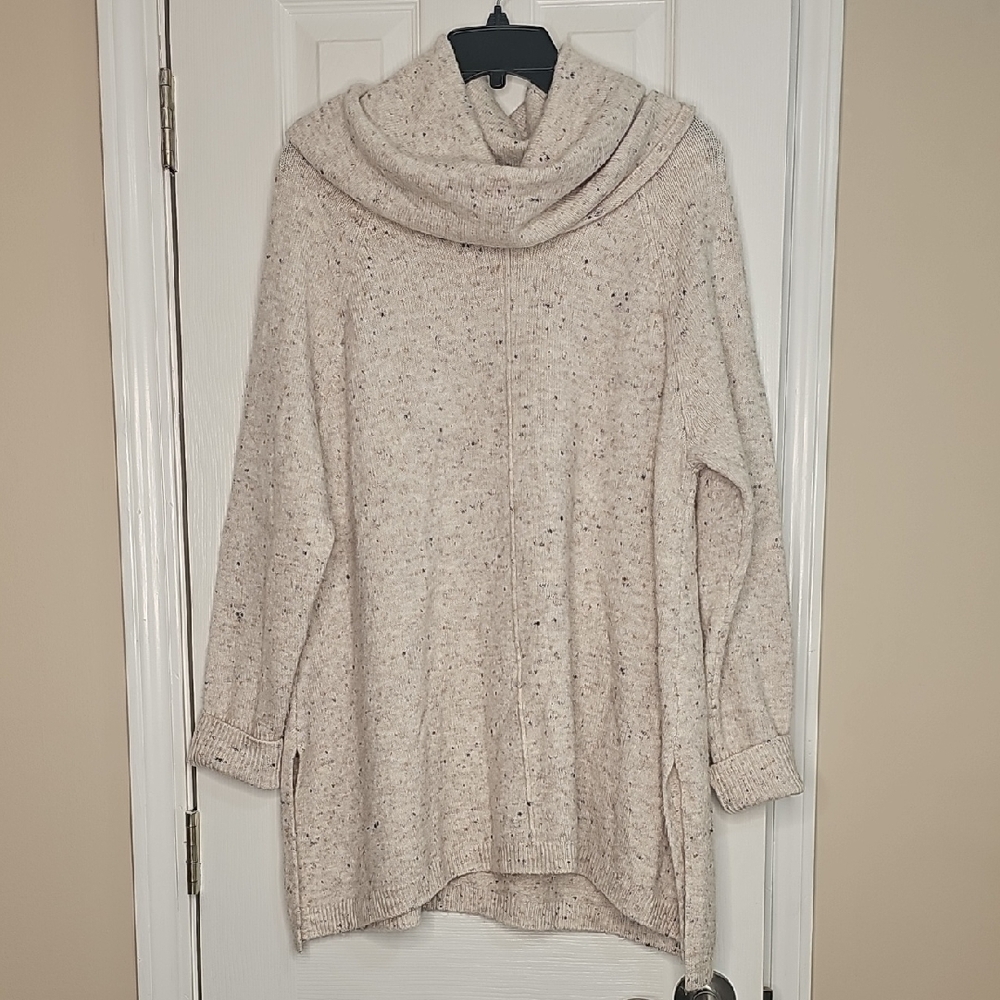 Jessica‎ Simpson Cream Speckled Cowl Neck Tunic Sweater